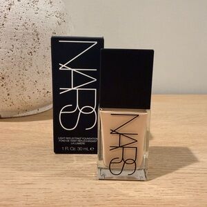 NARS Light Reflecting Foundation Light 1.5 Yulong | New in Box